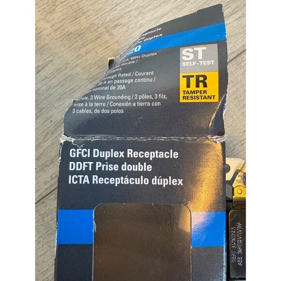 Eaton TRSGF20 GFCI Duplex Receptacle 20A 125V/AC 60Hz Self-Test Tamper-Resistant - Picture 2 of 4